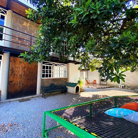 Casa Encino Con Alberca Climatizada En Tepoztlanヴィラ エクステリア 写真