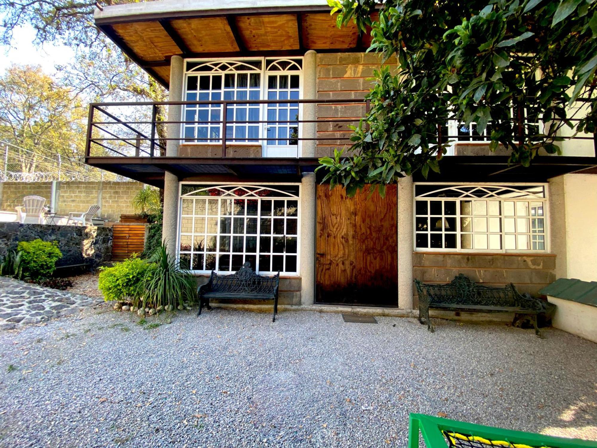 Casa Encino Con Alberca Climatizada En Tepoztlanヴィラ エクステリア 写真